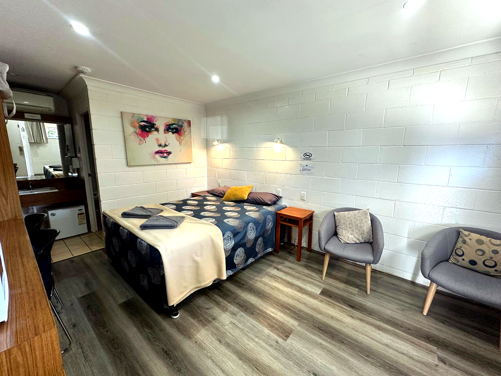 Queen Room